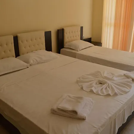 Апартхотел Bratanov Sunset Beach 4 *